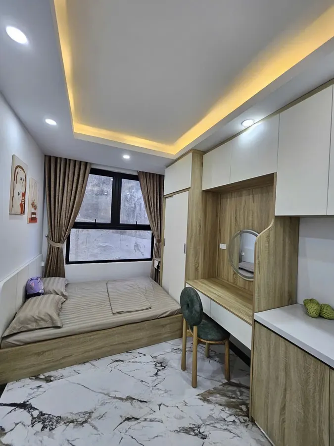 Bán Nhà Minh Khai. Hai Bà Trưng. 6 Tầng Thang Máy. DT 63m2. MT 7m. Giá 15,1 Tỷ.