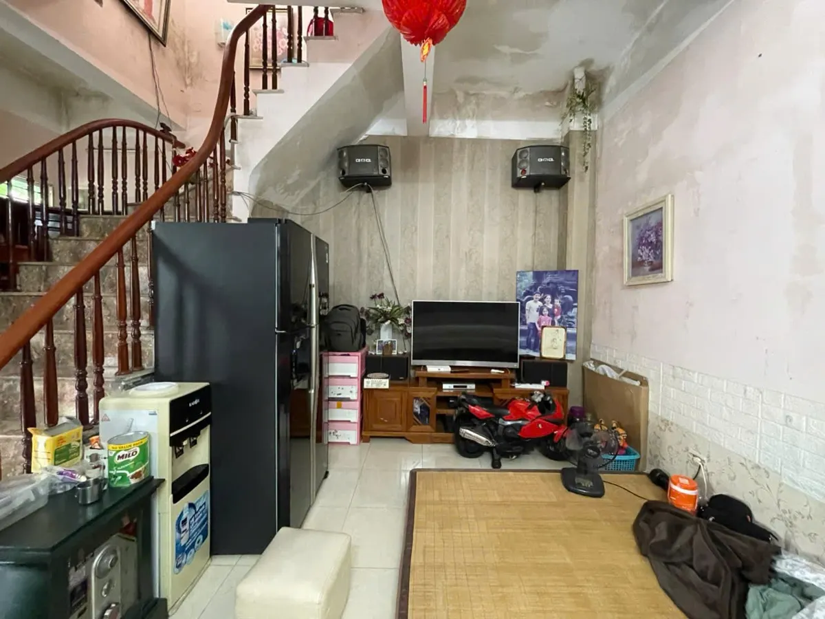 Bán Nhà Định Công Thượng. Hoàng Mai. DT 35m2. MT 5,5m. 3 Tầng. Giá 5,93 Tỷ.
