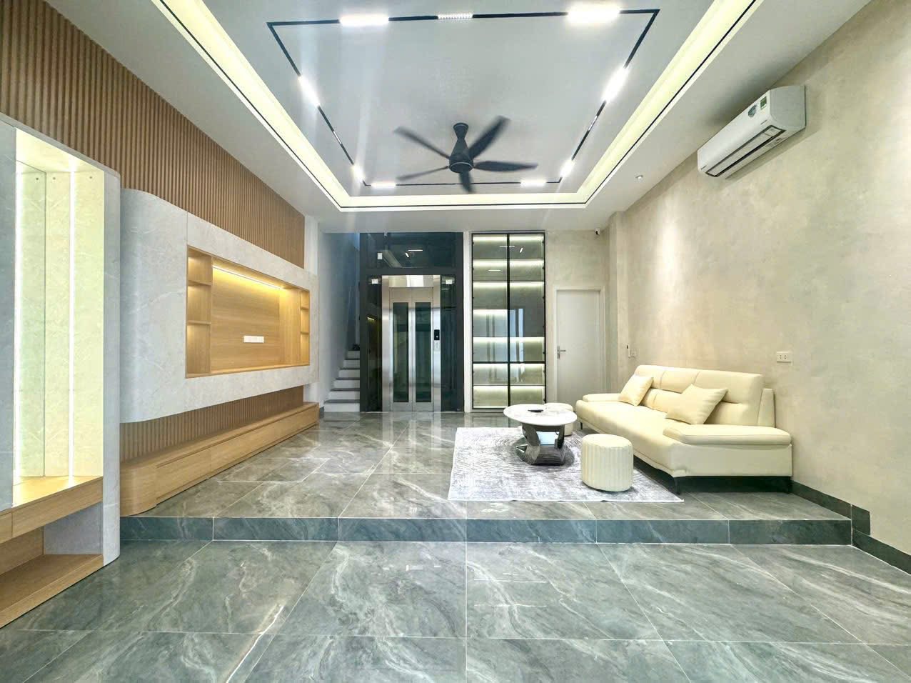  70m2