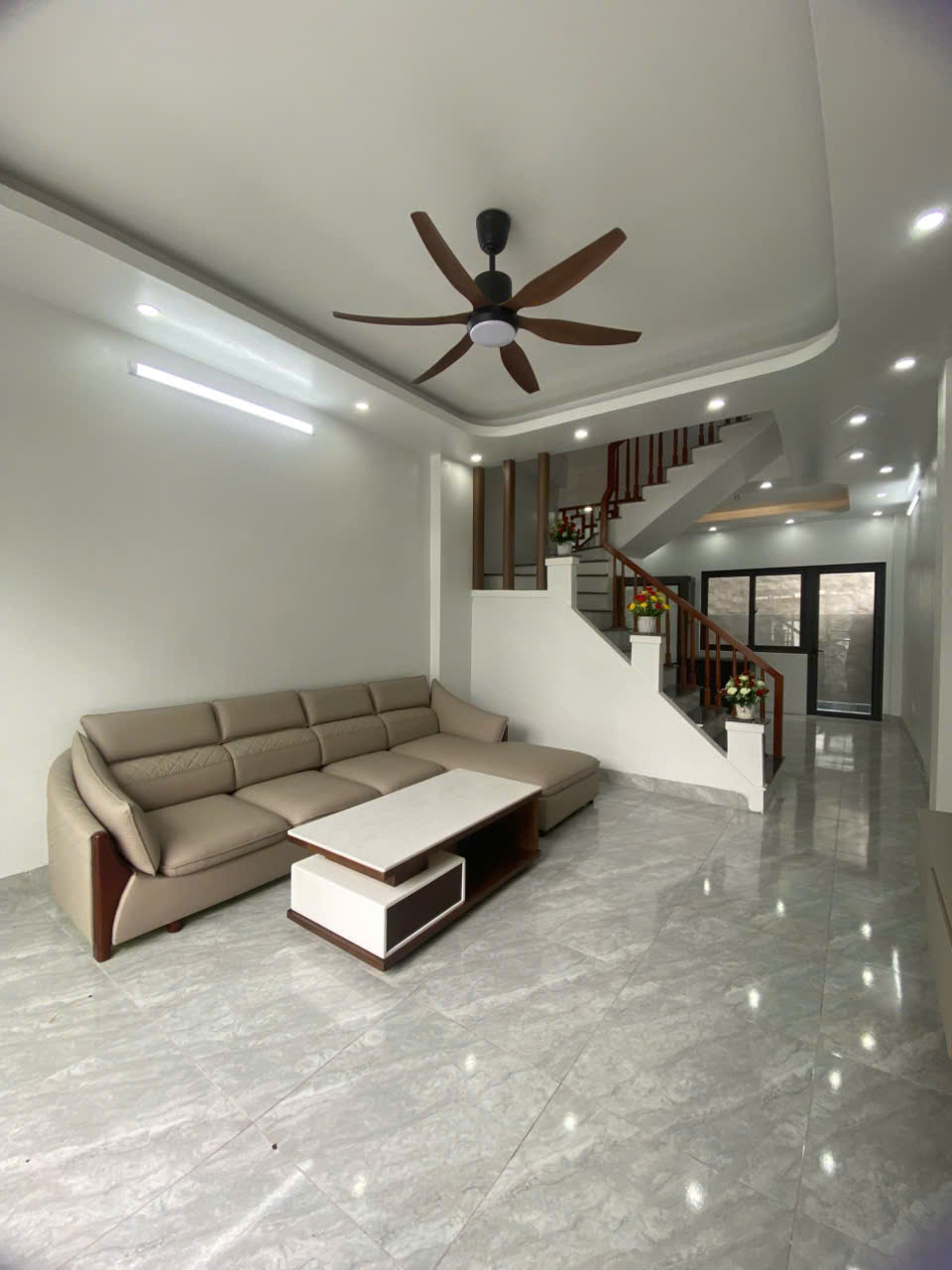 bán nhà giáp khu 26ha phú xuân, cách trục chính chỉ 20m, ngõ thông thoáng