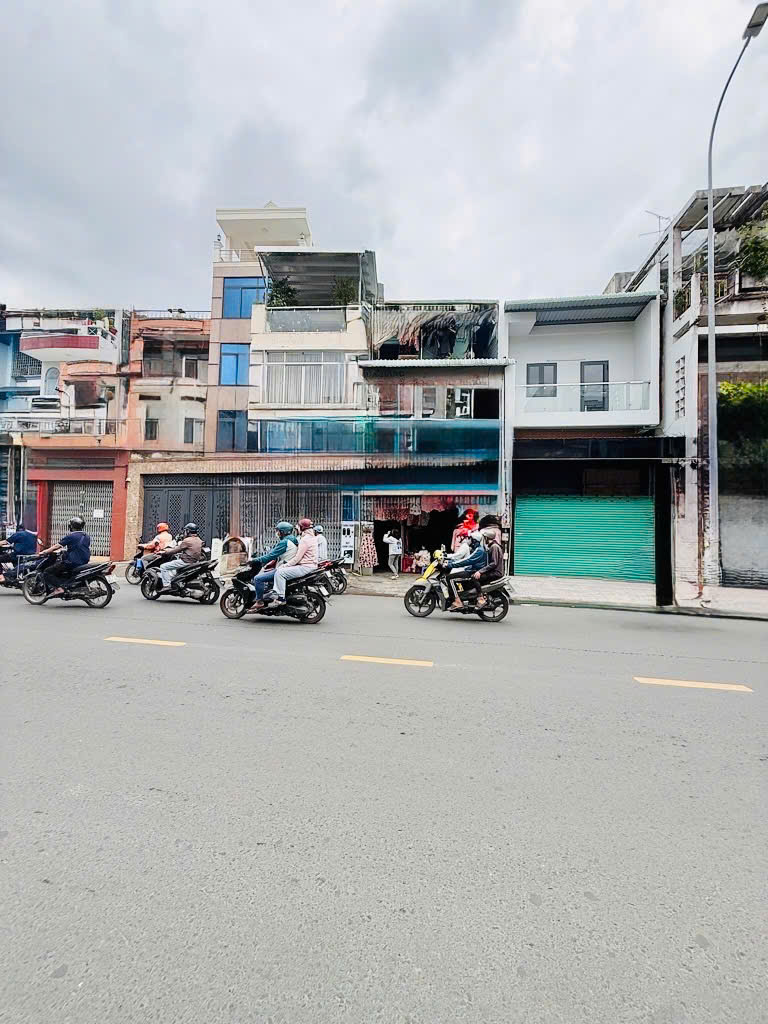 MẶT TIỀN KD LẠC LONG QUÂN – NGAY CHỢ TÂN BÌNH – 140M² – 4 TẦNG