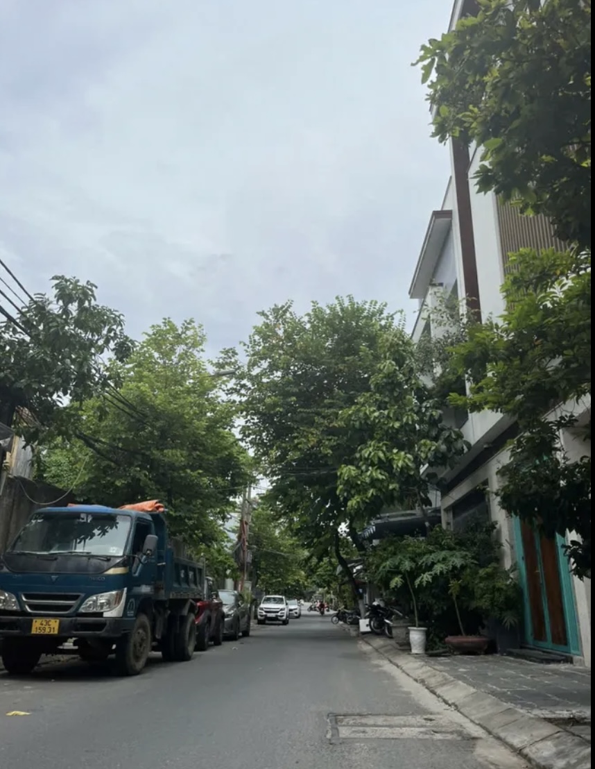 Bán đất tặng nhà cấp mặt tiền Lương Thế Vinh