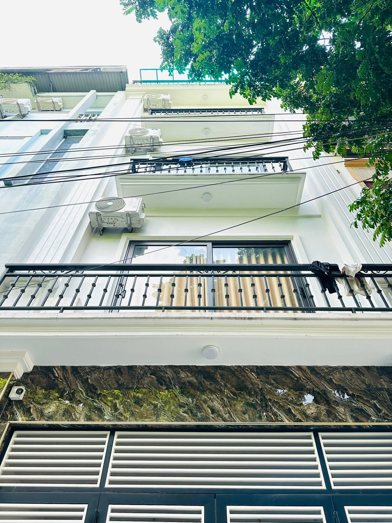 MẶT PHỐ - XUÂN DIỆU LÔ GÓC 3 MẶT THOÁNG -VỈA HÈ - KINH DOANH ĐỈNH , ,