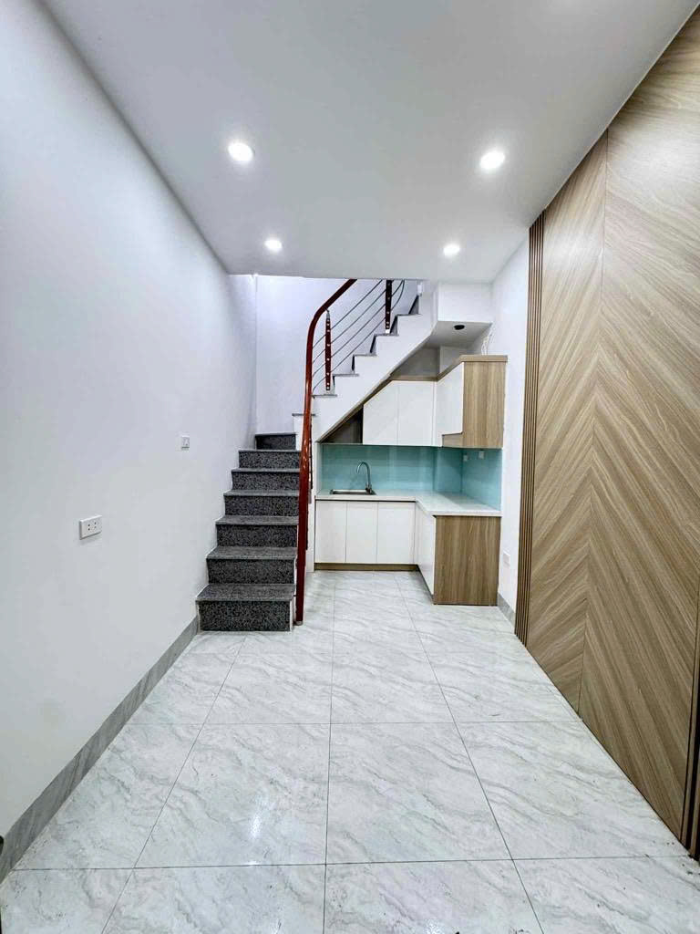 Bán nhà Lê Thanh Nghị 2.58 tỷ 15m2 xây 5 tầng 3 ngủ full nội thất hiếm Hai Bà Trưng