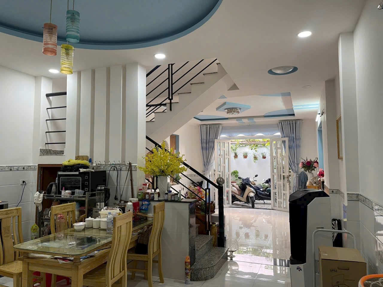 Bán nhà 100m2 trệt lầu gần chợ Ba Bầu cách hẻm xe hơi 30m