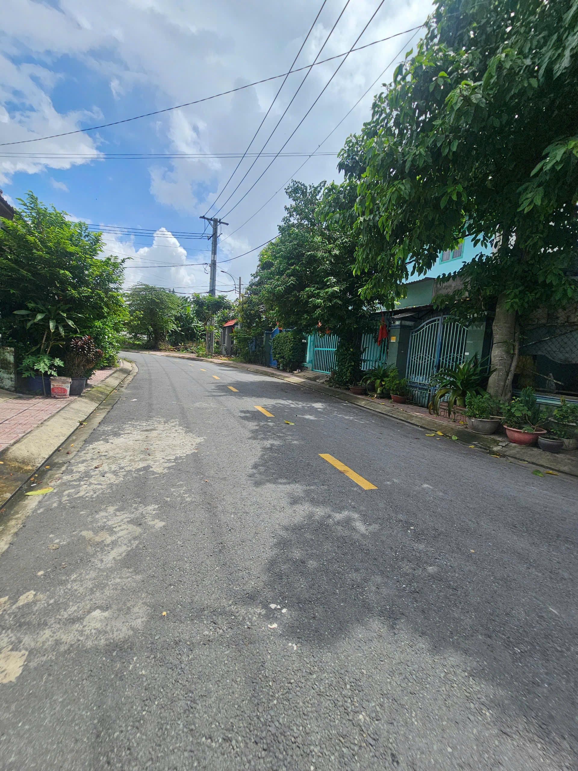 BÁN NHÀ TÂN HIỆP - HÓC MÔN - CÔNG NHẬN 108m2 - GIÁ 4tỷ