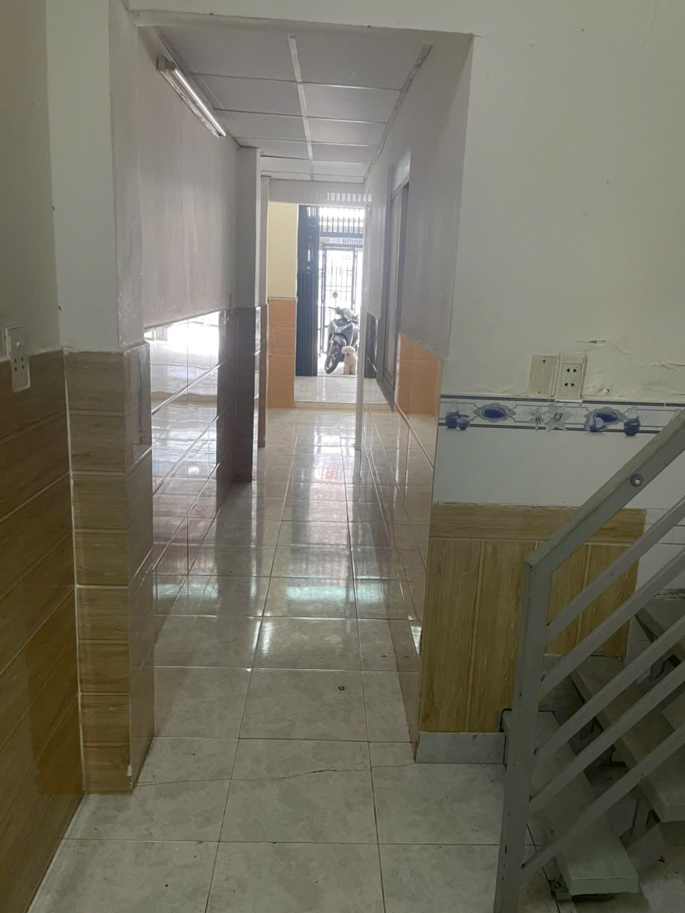 Cho thuê nhà Đặng Thuỳ Trâm, P.13, 4x20m, 1 trệt, 1 lửng, 13tr, TL