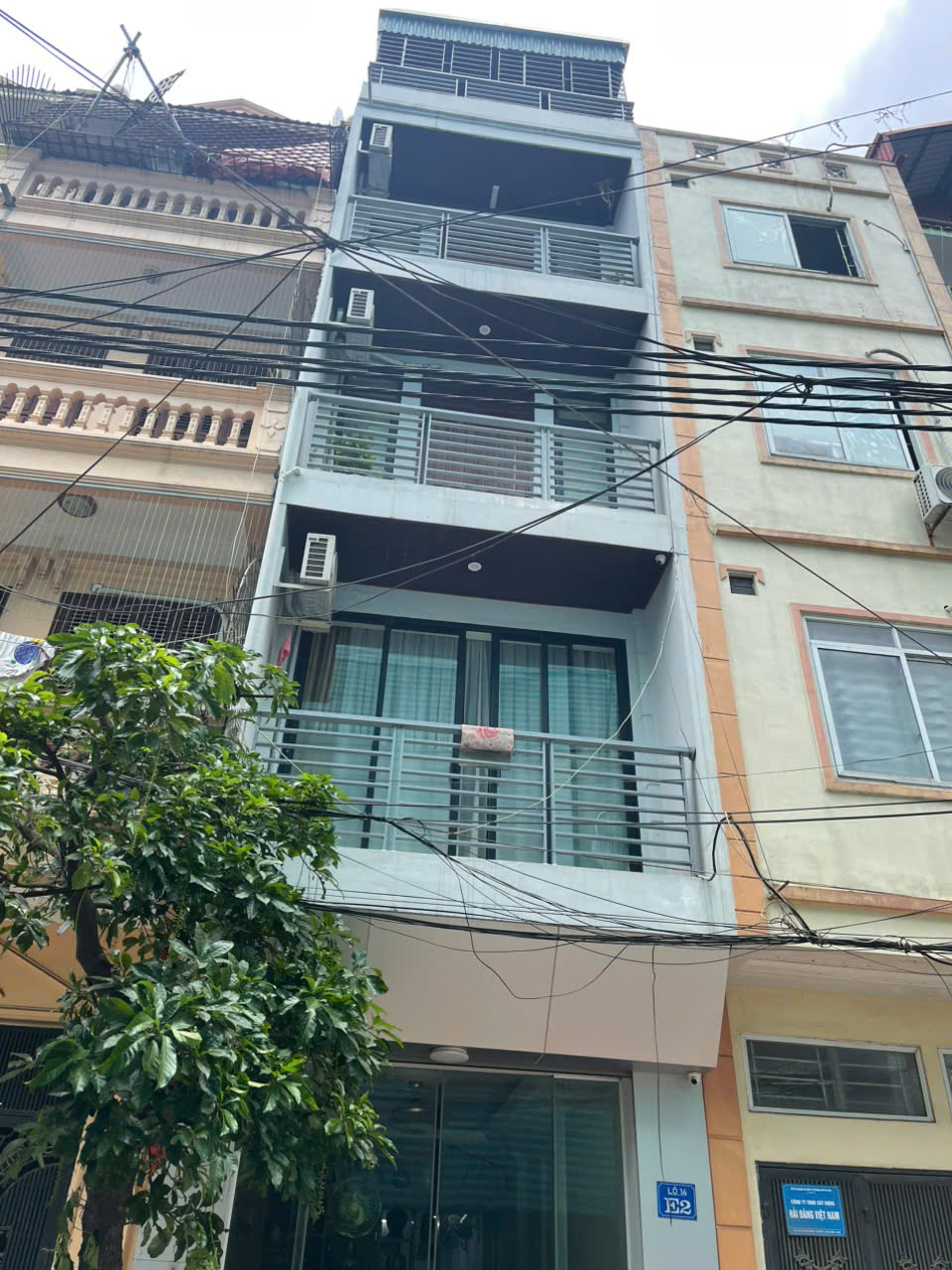 Bán nhà khu phân lô Phố Trần Quốc Hoàn, Cầu Giấy, DT 52m 6 tầng, gần HV Báo chí, ở yên tĩnh, 17.8 tỷ