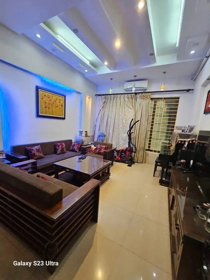 Bán nhà phố Trung Kính 45m2, 5 tầng, Mặt tiền 4.2m Gara ô tô nhỉnh 15 tỷ hiếm Cầu Giấy