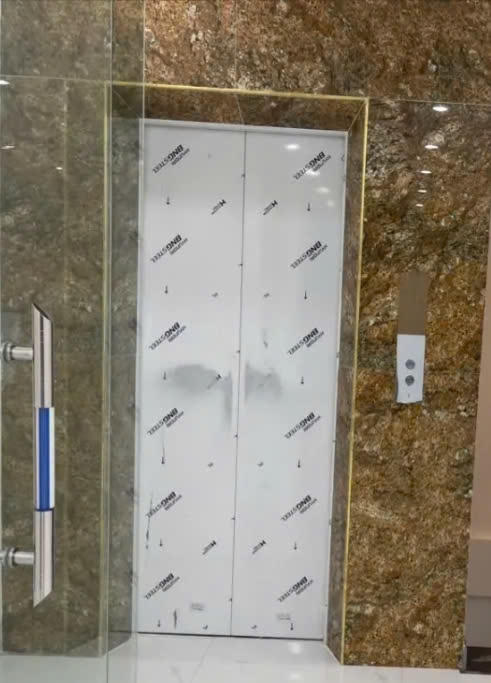 Cho thuê nhà mới, hai mặt tiền, Trần Nhân Tông, 100m2x 4T vỉa hè 35 Tr