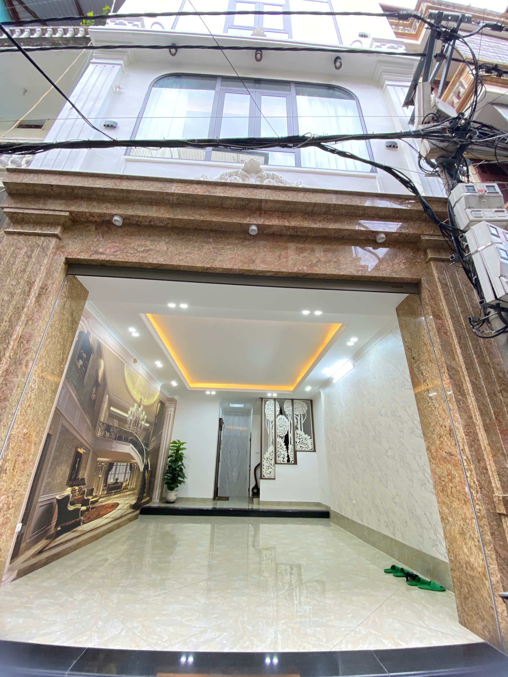 BÁN NHÀ ĐẸP 7T THANG MÁY PHỐ VƯƠNG THỪA VŨ - HOÀNG VĂN THÁI. GARA 2 Ô TÔ - THÔNG SÀN GIÁ 21 TỶ
