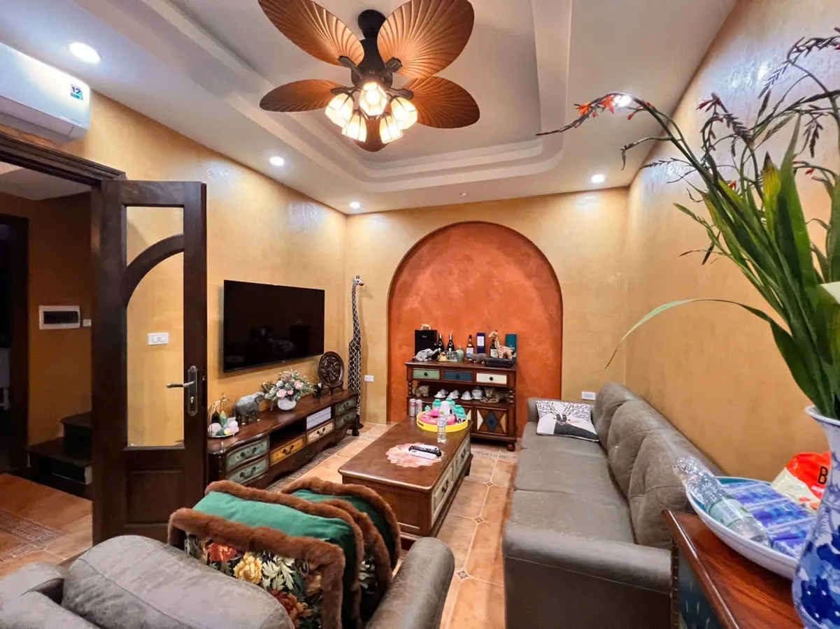 Bán Nhà Nguyễn Ngọc Nại. Thanh Xuân. Ô Tô. DT 35m2. MT 8,2m. 5 Tầng. Giá 14,4 Tỷ