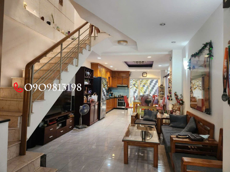 ♥️♥️♥️P.Minh Phụng Quận 11 Nhà Đẹp SHR Công Chứng Ngay.♥️♥️♥️