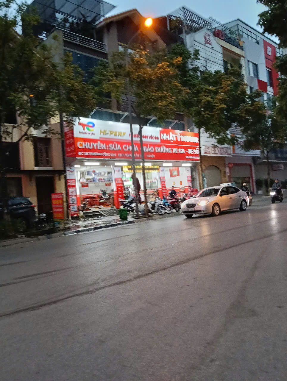 210m2