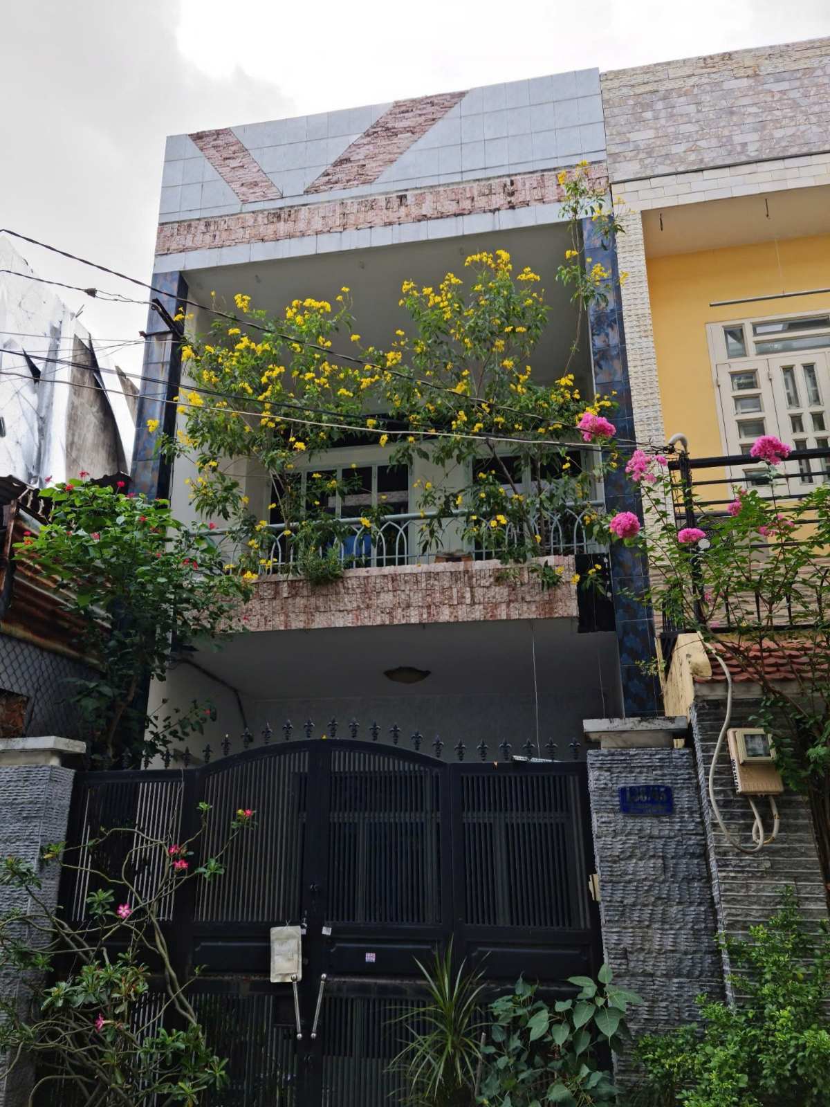 Nhà HXH thông 766/ CMT8, P5, Tân Bình (3.8x16m NH 3.9m) 2 tầng - Giá bán 10.9 tỷ TL