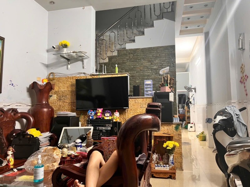 Bán nhà Phường Linh Trung, Thủ Đức, Đường Số 8, 4x15m, 60m2, 2 tầng, 2PN, SH, 5.6 tỷ.