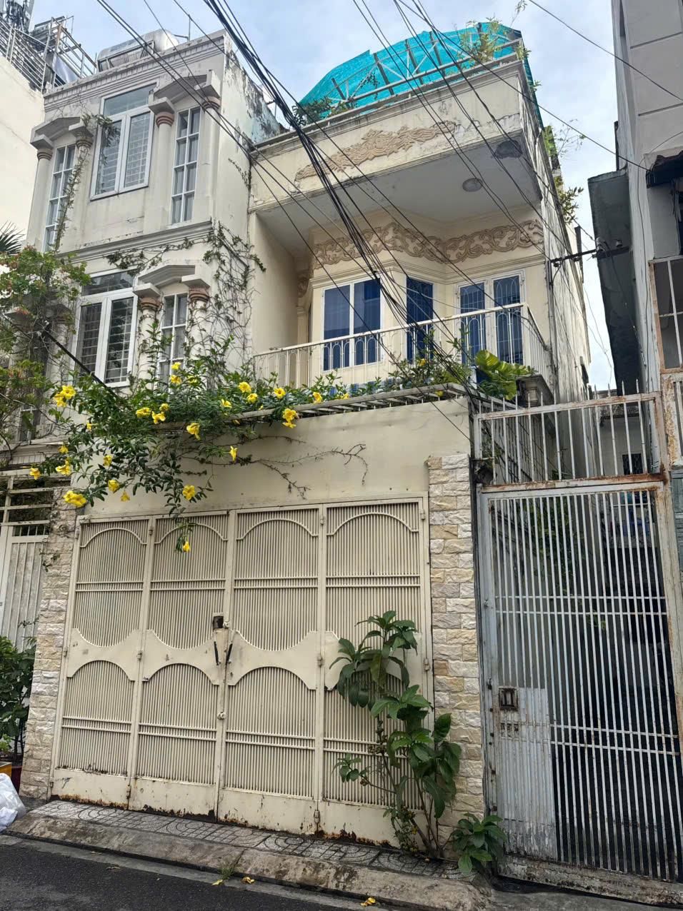 **Bán nhà phường 12, Tân Bình** hẻm Trường Chinh; 5,5*33; ~ 71 tr/m2