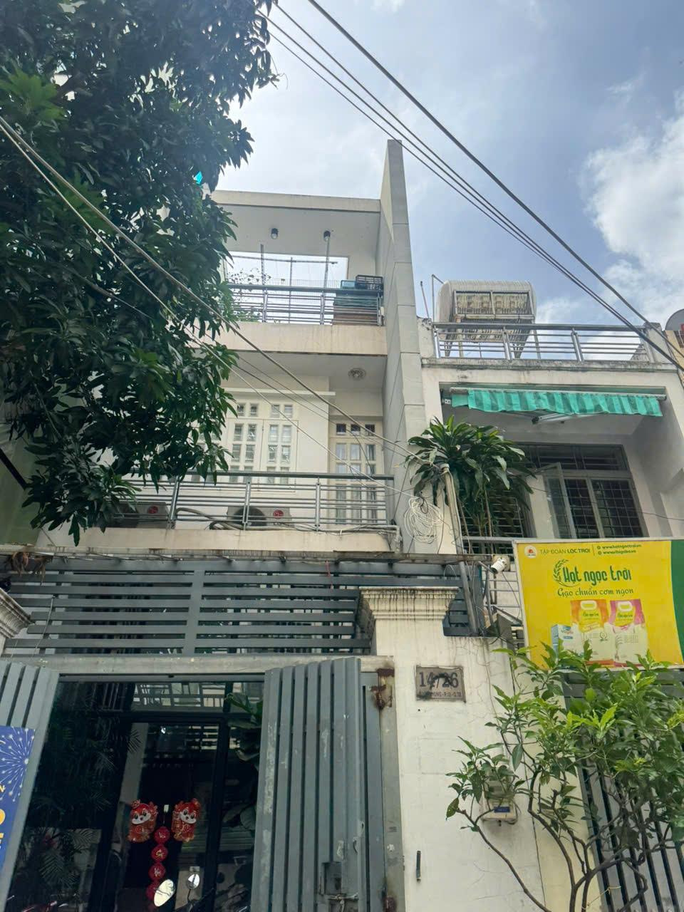 **Bán nhà HXH Cách Mạng Tháng Tám** p4 Tân Bình; (4,5x13) 4 tầng