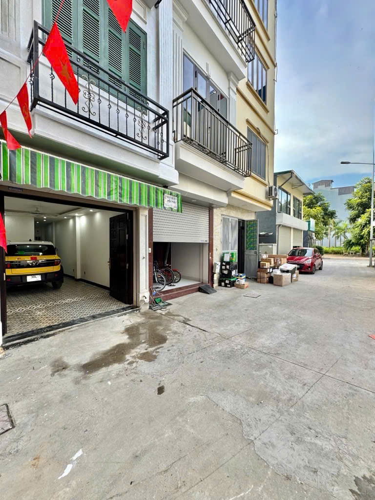 NHANH CÒN KỊP! CHÍNH CHỦ ĐANG BÁN nhà Trương Định – Tân Mai 49m 5 Tầng 1 tum mặt ngõ thông, ô tô vào tận nhà