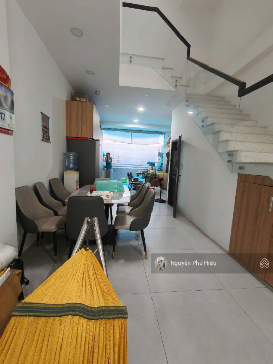 GẤP bán nhà 3T P.TSN gần Chợ, trường học, AEON 77m2 ngang 4,3giá 6 TỶ