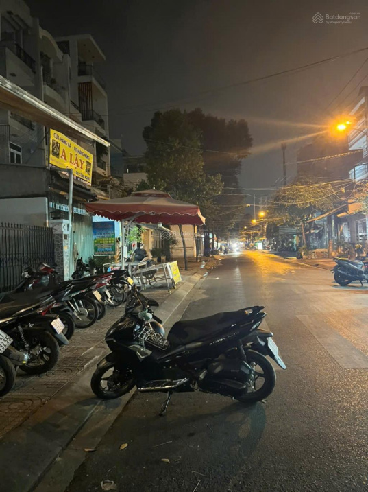 Bán nhà lô góc 2 mặt tiền chợ Phạm Thế Hiển, quận 8 - 2 tầng (6.8x18m) - KD sầm uất - nhỉnh 11 tỷ