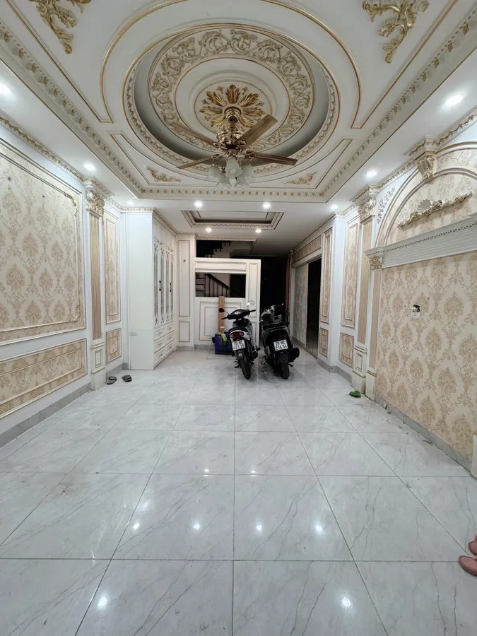 BÁN NHÀ PHỐ KHƯƠNG TRUNG – THANH XUÂN – 51m² – 4 TẦNG – MT 4m – GIÁ 10.5 TỶ