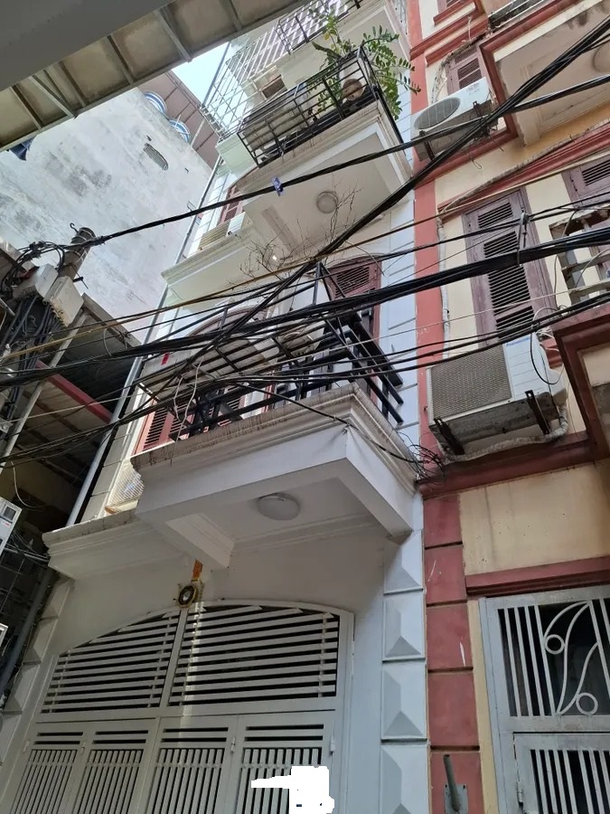 BÁN NHÀ PHỐ TRẦN QUỐC VƯỢNG – CẦU GIẤY – 36m² – 5 TẦNG – MT 3.3M – GIÁ 9.5 TỶ
