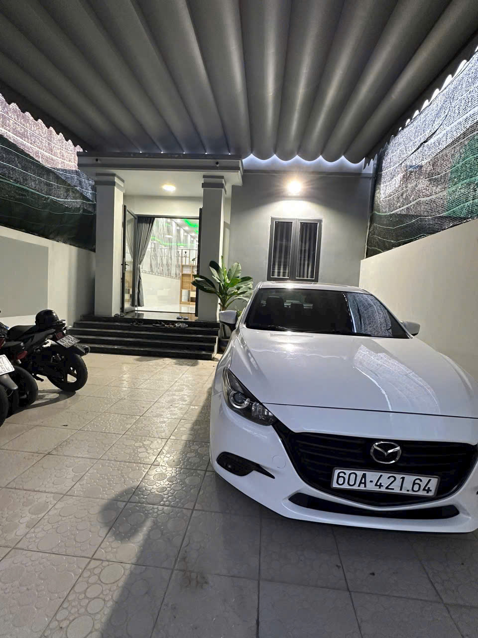 Bán nhà mới, gần chợ Tân Hiệp, 6,3x22, đường nhựa 6m thông chỉ 3 tỷ 990