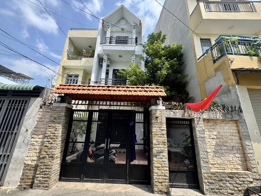 Giảm 1 tỷ Nhà Hẻm Ô Tô Thông Bùi Quang Là, Gò Vấp