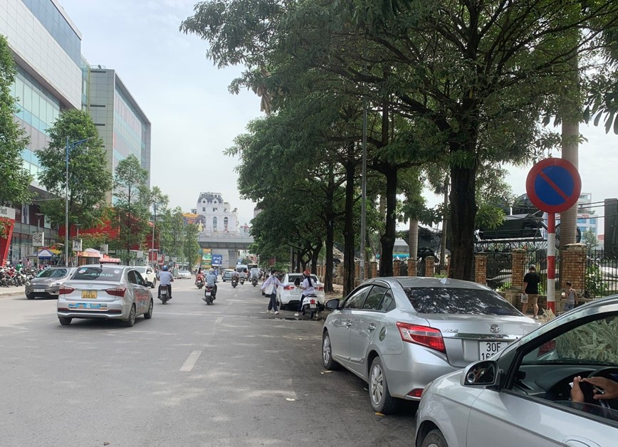 Bán nhà phố Lê Trọng Tấn, Thanh Xuân - Phân lô Quân Đội - 3 ô tô tránh