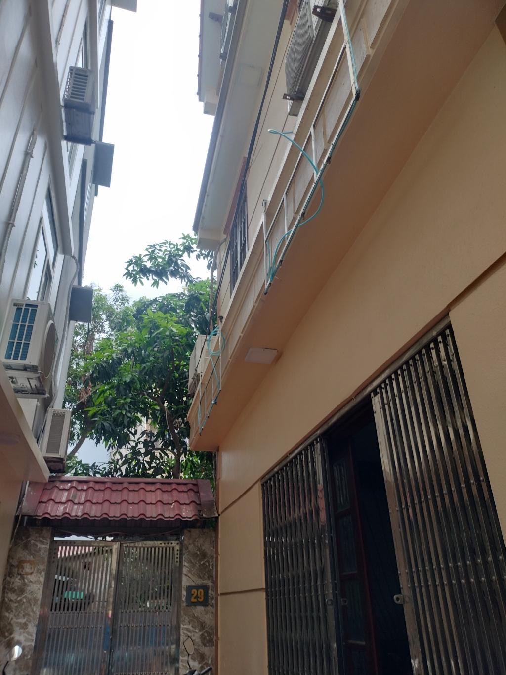 ***(SÀI ĐỒNG)-BIỆT THỰ THU NHỎ-MẶT TIỀN RỘNG -2 MẶT NGÕ - DÂN XÂY- 2 THOÁNG- NỞ HẬU-CHỦ NHIỆT BÁN* * 70m2-nhỉnh 10₫.