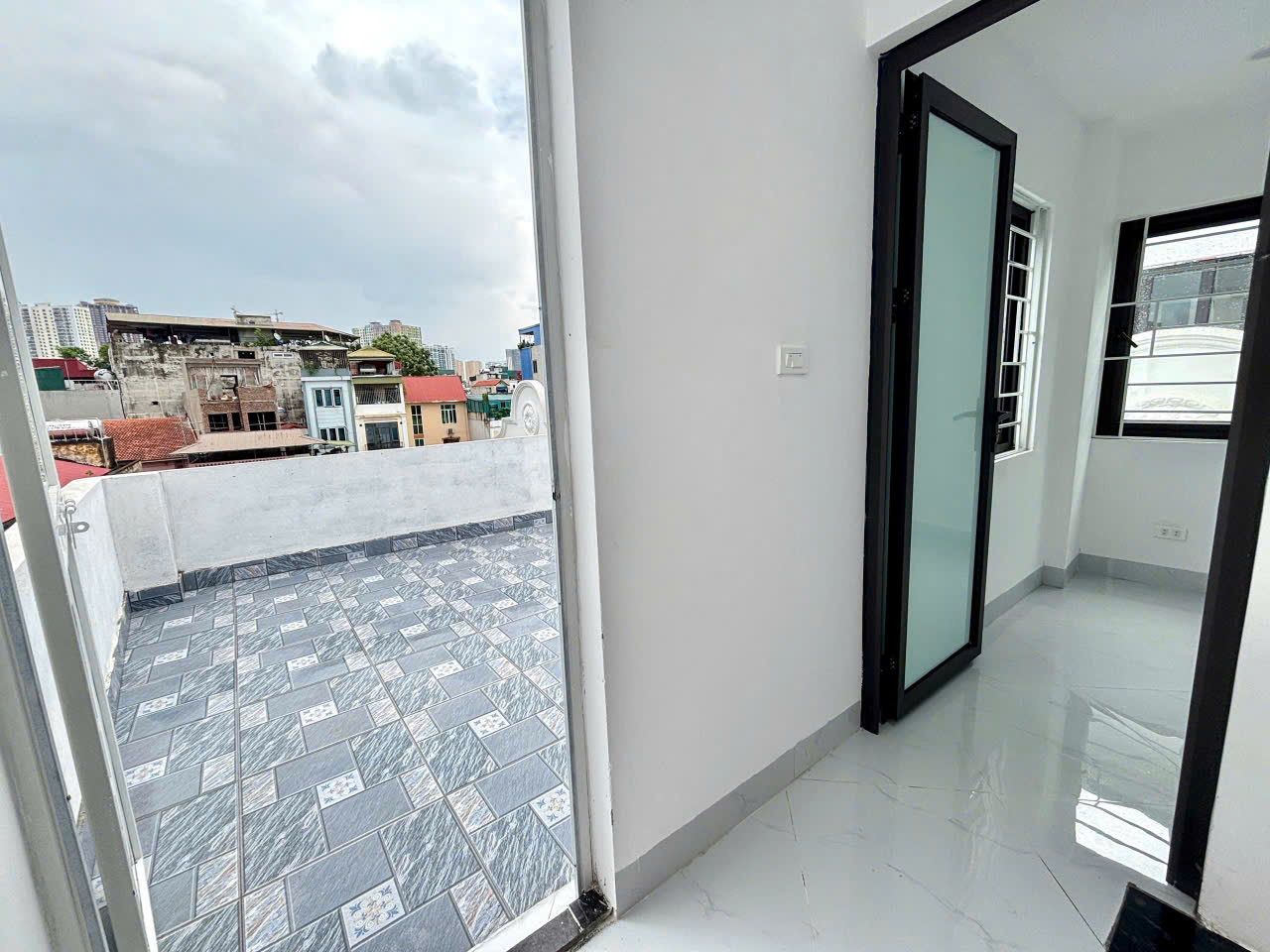 Cần Bán Gấp Căn Nhà Mới Xây Full NT Xịn Xò Siêu Đẹp Ở Mỗ Lao,HĐ.Giá 6.96Tỷ Có TL