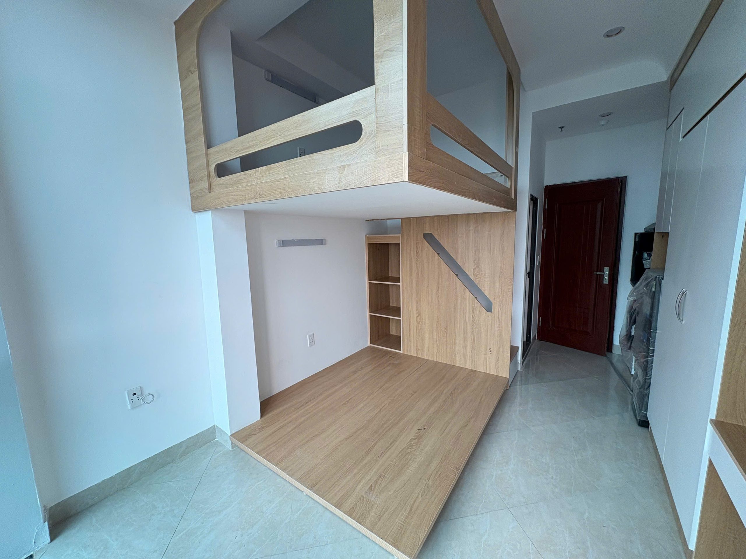 (Cực hiếm) Căn hộ Duplex 28m2 mới khai trương tại 326 Nguyễn Trãi - Ở được 4 người - Máy giặt riêng