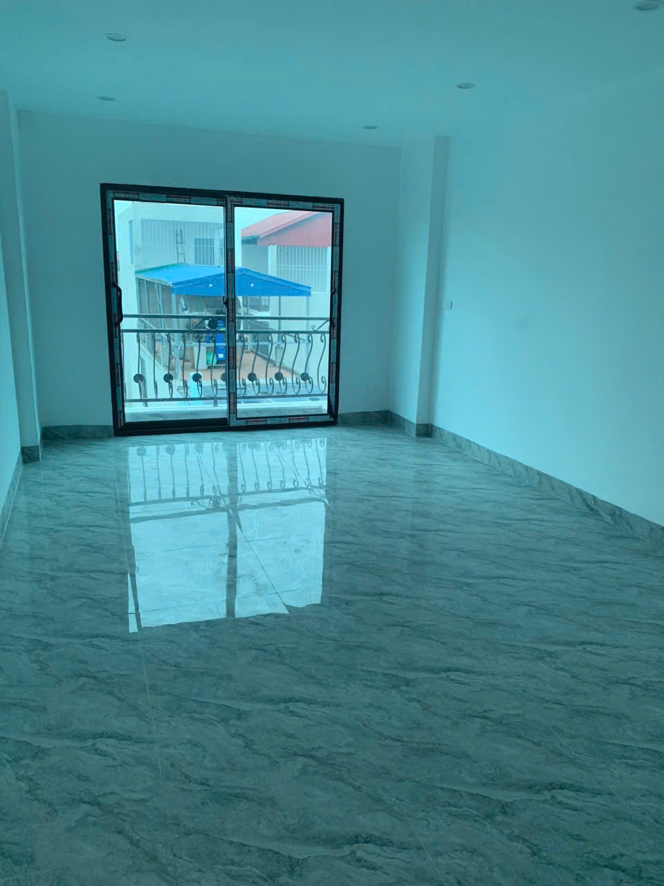 CHO THUÊ NHÀ 5 TẦNG - NGÕ ĐẠI ĐỒNG 1- ĐÔNG MỸ- THANH TRÌ - 8 TRIỆU/THÁNG