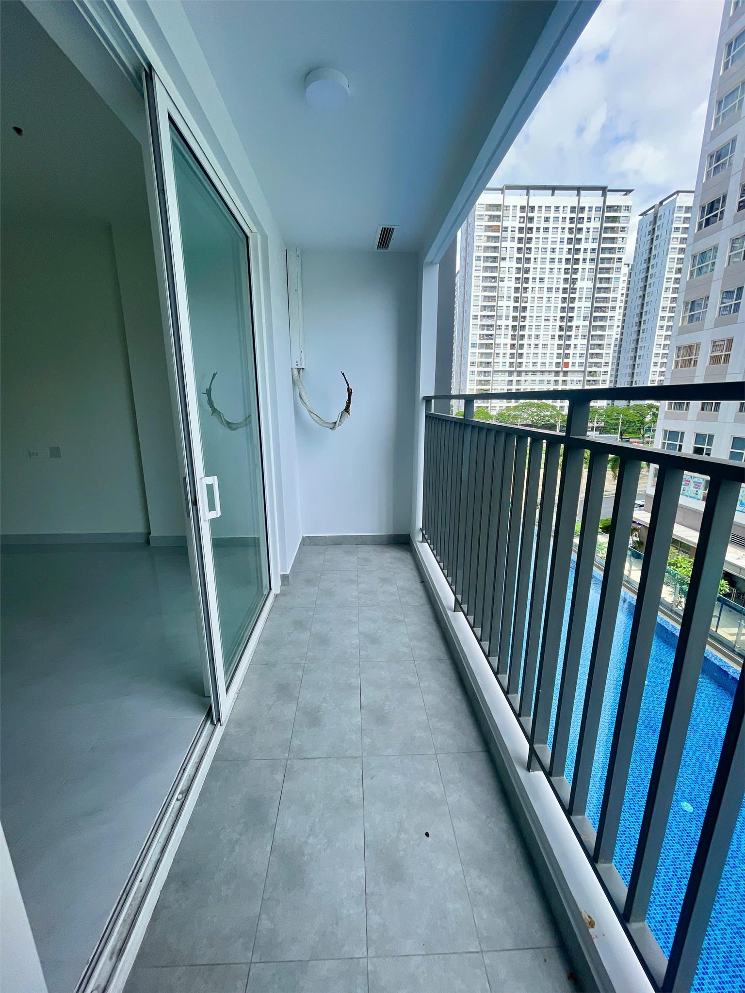 Căn hộ mơ ước Sunrise Riverside, Nhà Bè - 39m2, 1PN, tầng 10, view Đông Nam, giá hời 2.5 tỷ, sổ hồng trao tay! Gọi