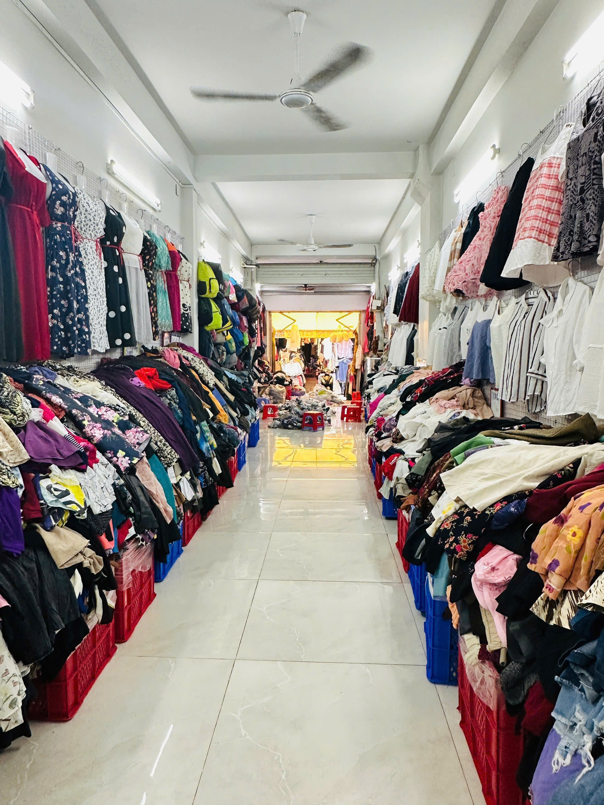 Nhà MT giáp Phan Đăng Lưu- Gần Q1 - dưới 200tr/m2 - 4 PN - MT KD - xây cao tầng