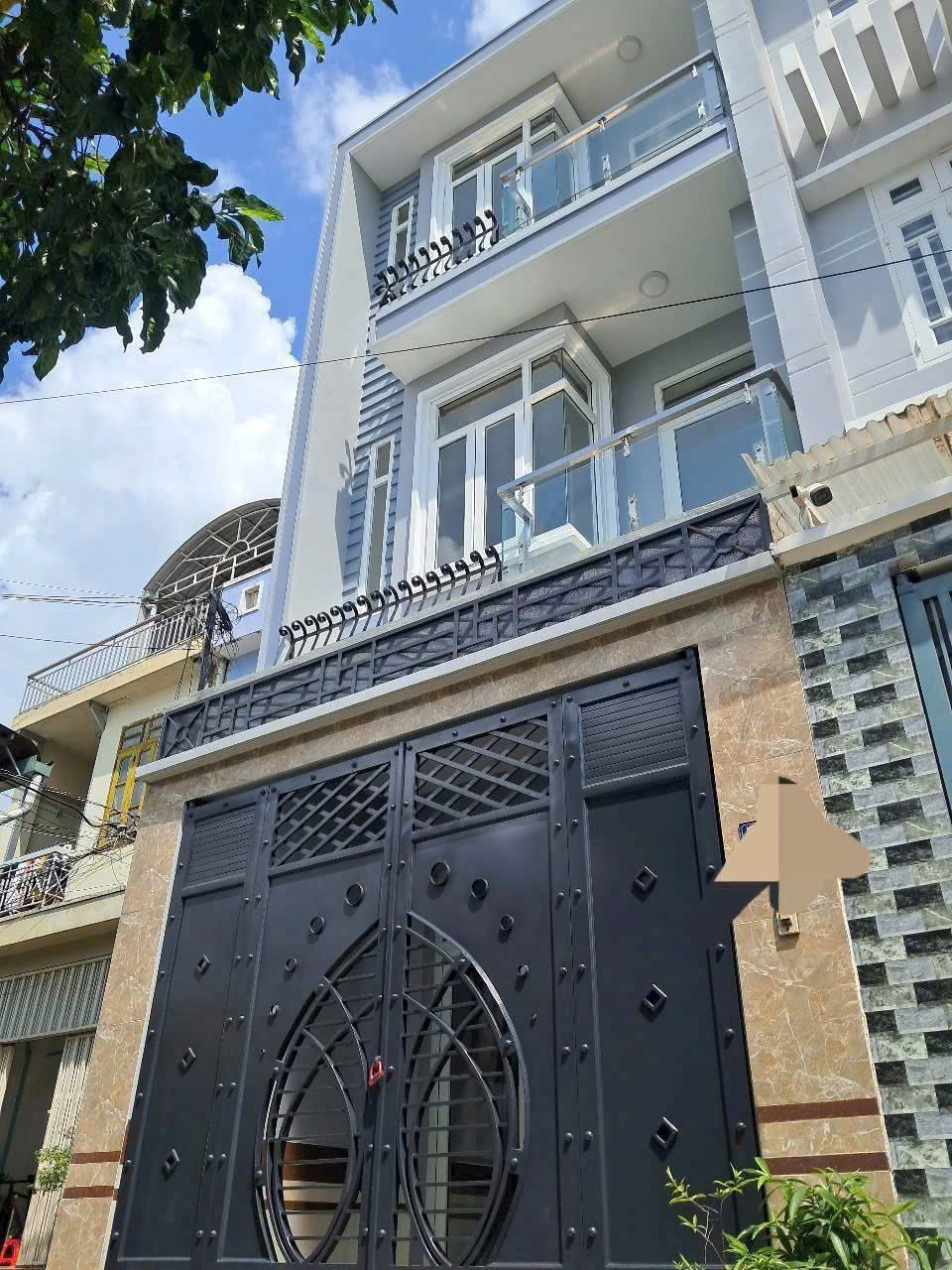 HIẾM! NHÀ 3TẦNG MỚI Ở NGAY - HẺM XE HƠI - NGAY CAO ĐẲNG CÔNG THƯƠNG - CHỈ 7TỶ HƠN.