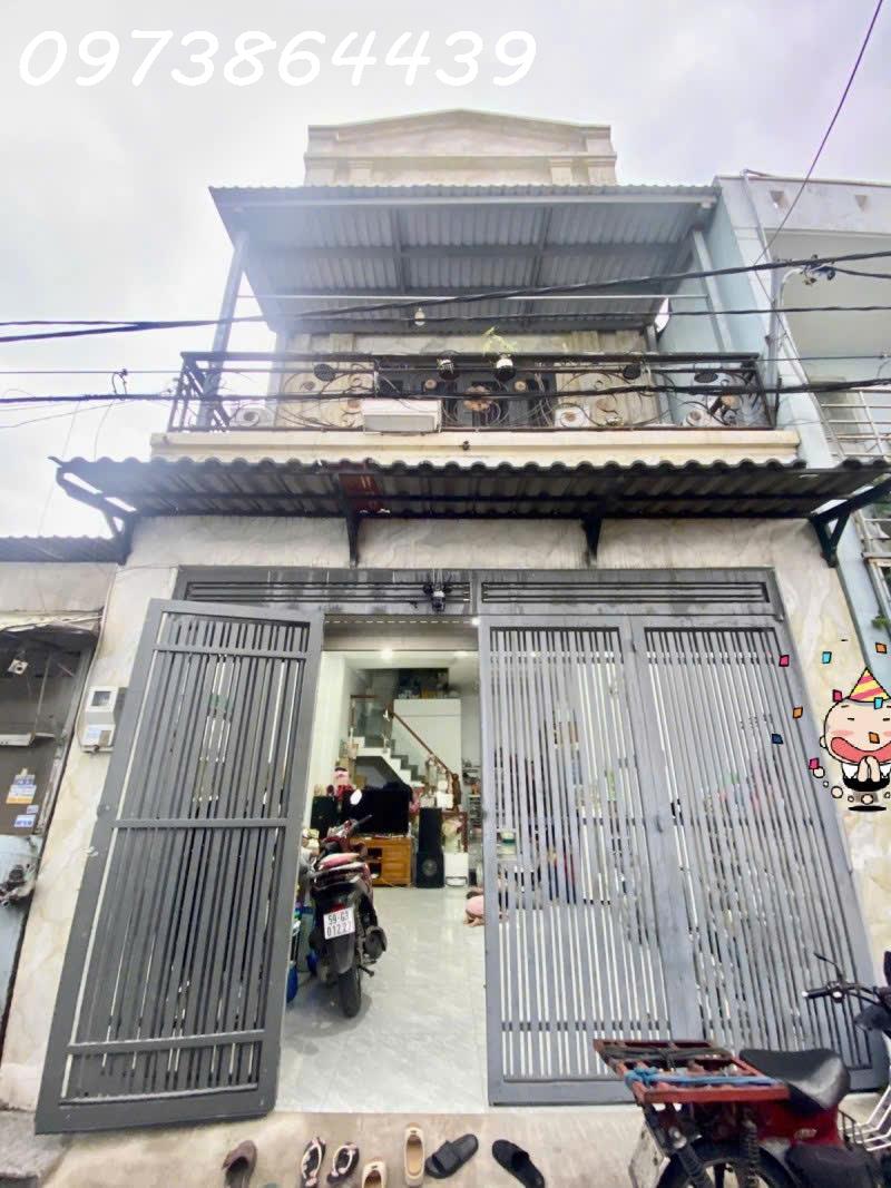 BÁN NHÀ 4 TẦNG - HXH ĐẬU CỬA - ĐƯỜNG PHAN VĂN HÙM - GẦN CHỢ TÂN CHÁNH HIỆP - P.TMT - QUẬN 12 - NGANG 5 - 51M2 -GIÁ