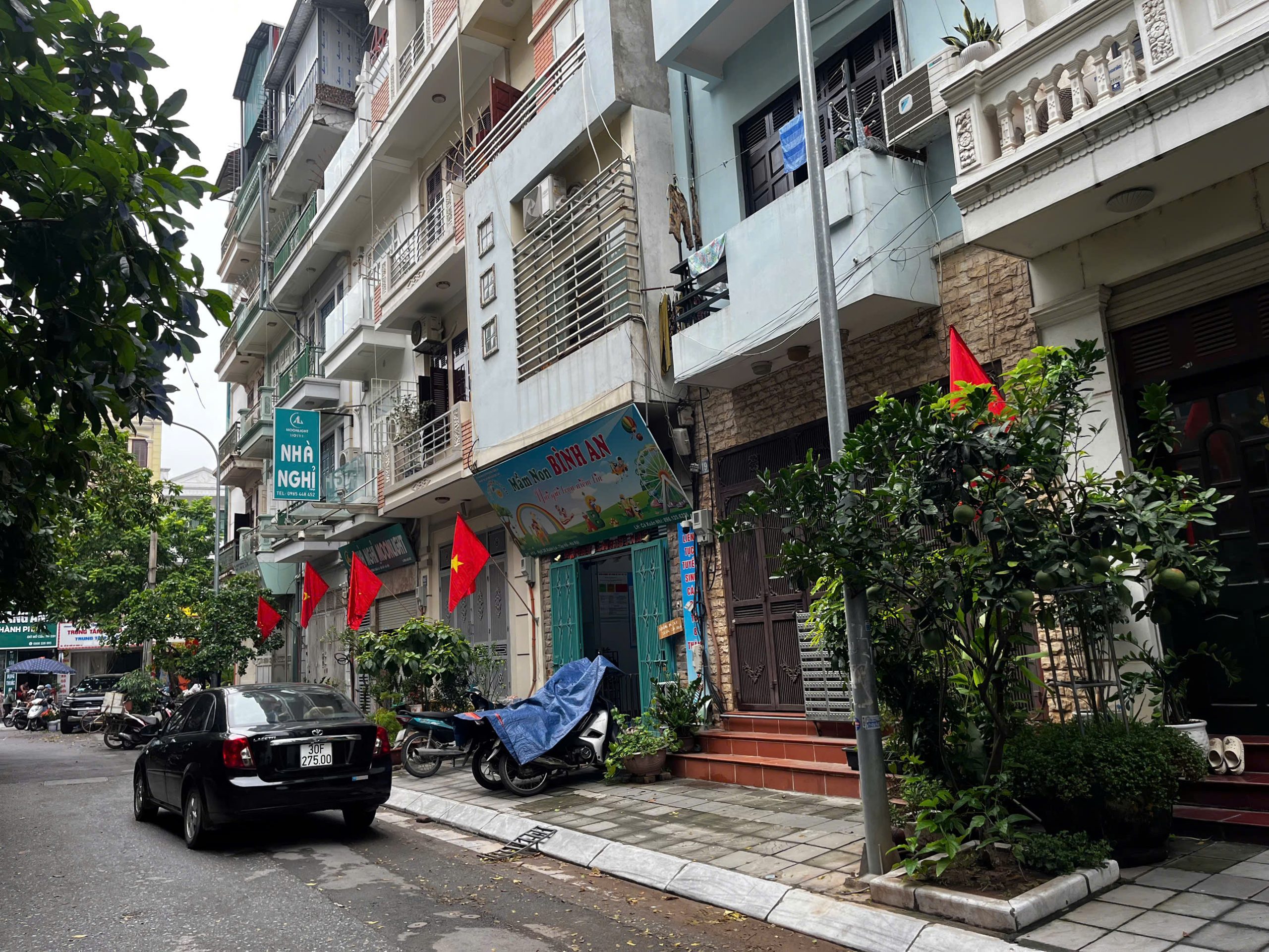 Bán nhà Văn Cao, ô tô đỗ cửa, 58m² 5 tầng ở ngay, chỉ 18 tỷ