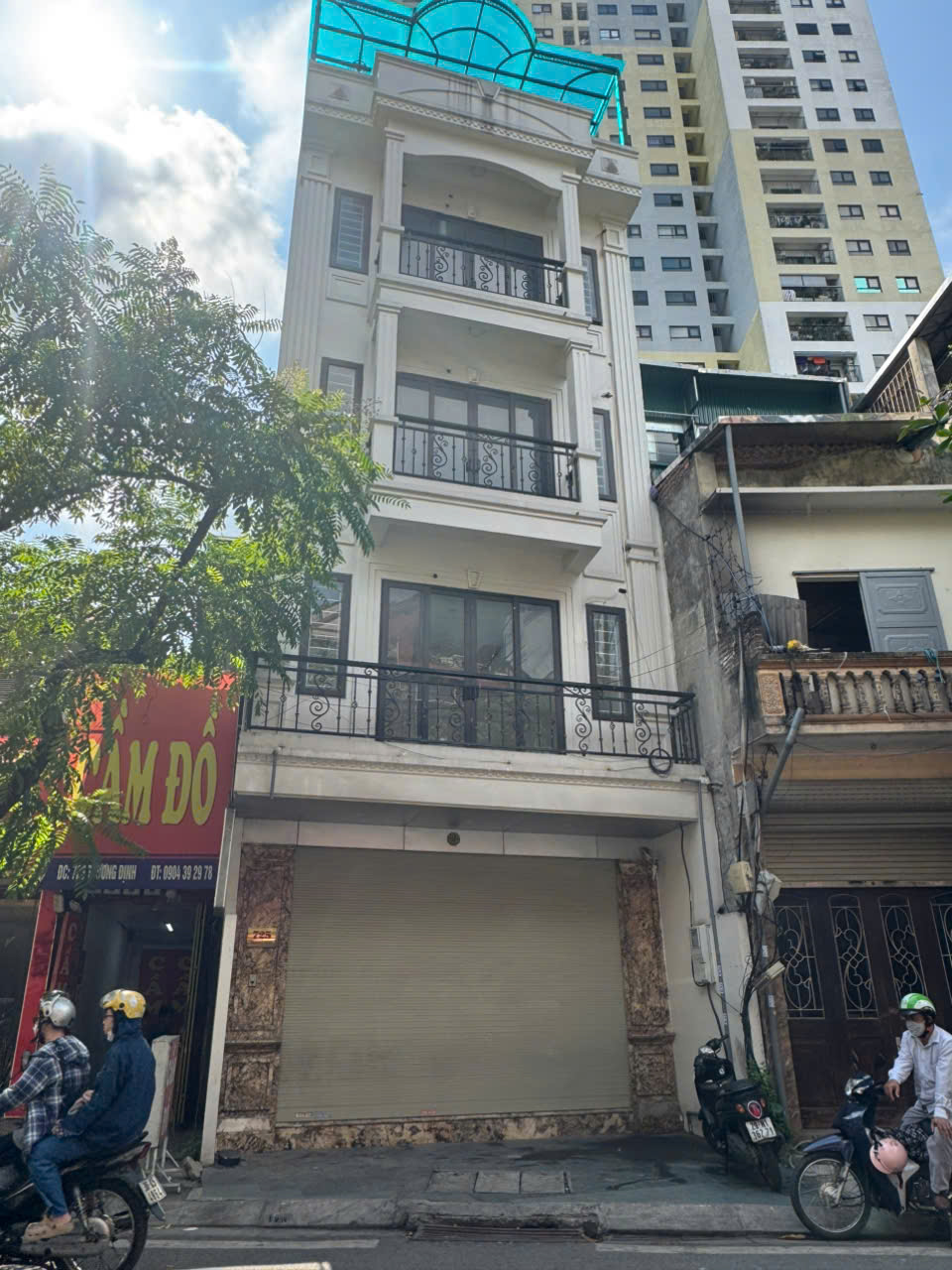 CHO THUÊ NHÀ MẶT PHỐ TRƯƠNG ĐỊNH – 4 TẦNG 1 TUM – MẶT TIỀN 5M