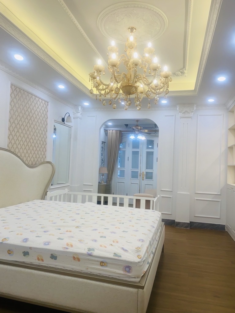 HOÀNG HOA THÁM 45M x7 TẦNG CHỈ 9,8 TỶ,CÁCH Ô TÔ 30M,NỘI THẤT TIỀN TỶ,NGÕ THÔNG