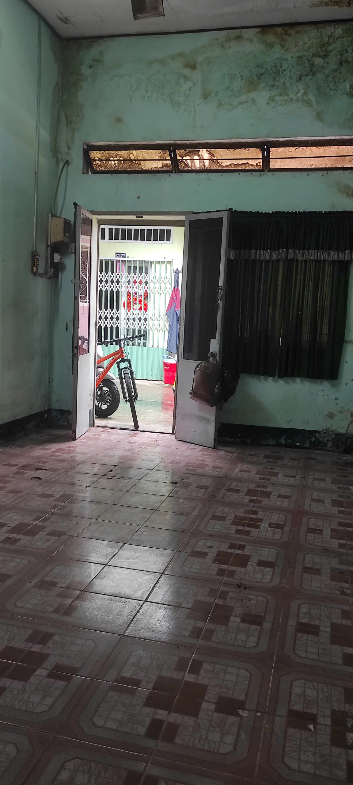 BÁN NHÀ CHÍNH CHỦ – TRUNG TÂM QUẬN 5 – GIÁ TỐT NHÀ HIẾM – HẺM THÔNG THOÁNG