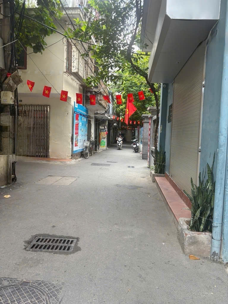 Bán nhà Nguyễn Trãi - lô góc - 3,8 tỷ - 3 tầng - 17m2