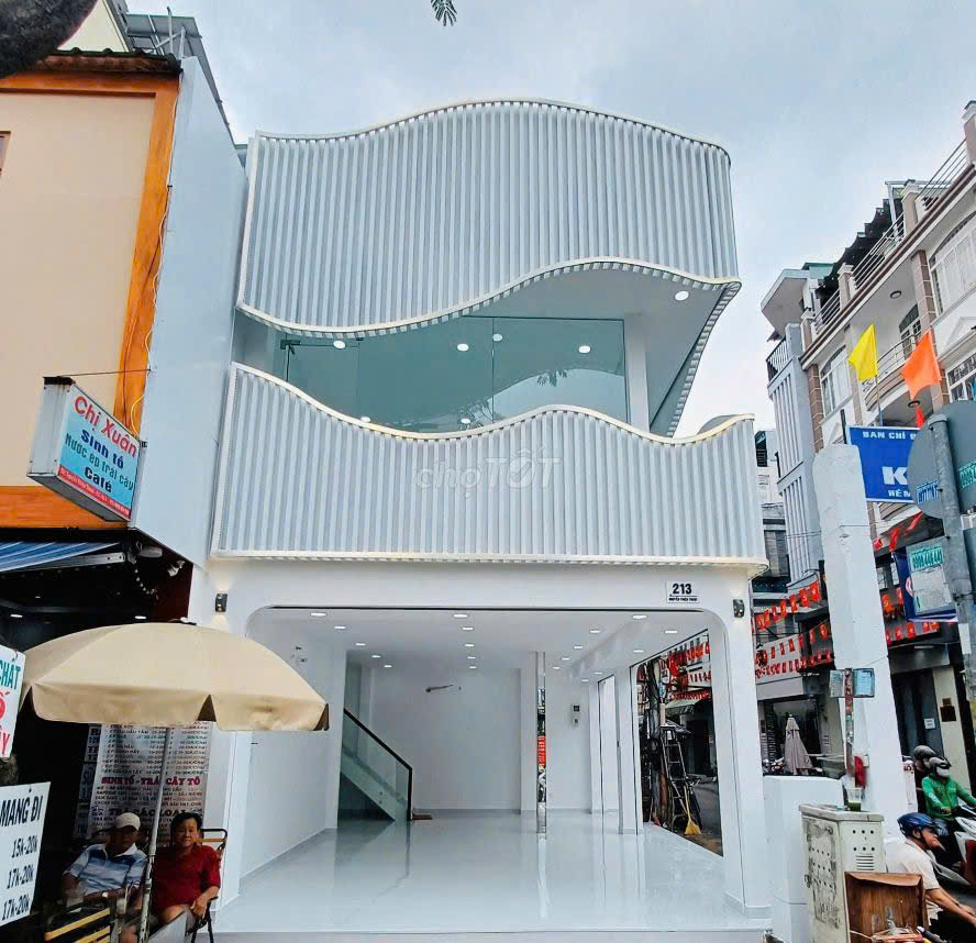 Bán Nhà Mặt Tiền 213 Nguyễn Thiện Thuật, Phường 1 , Quận 3