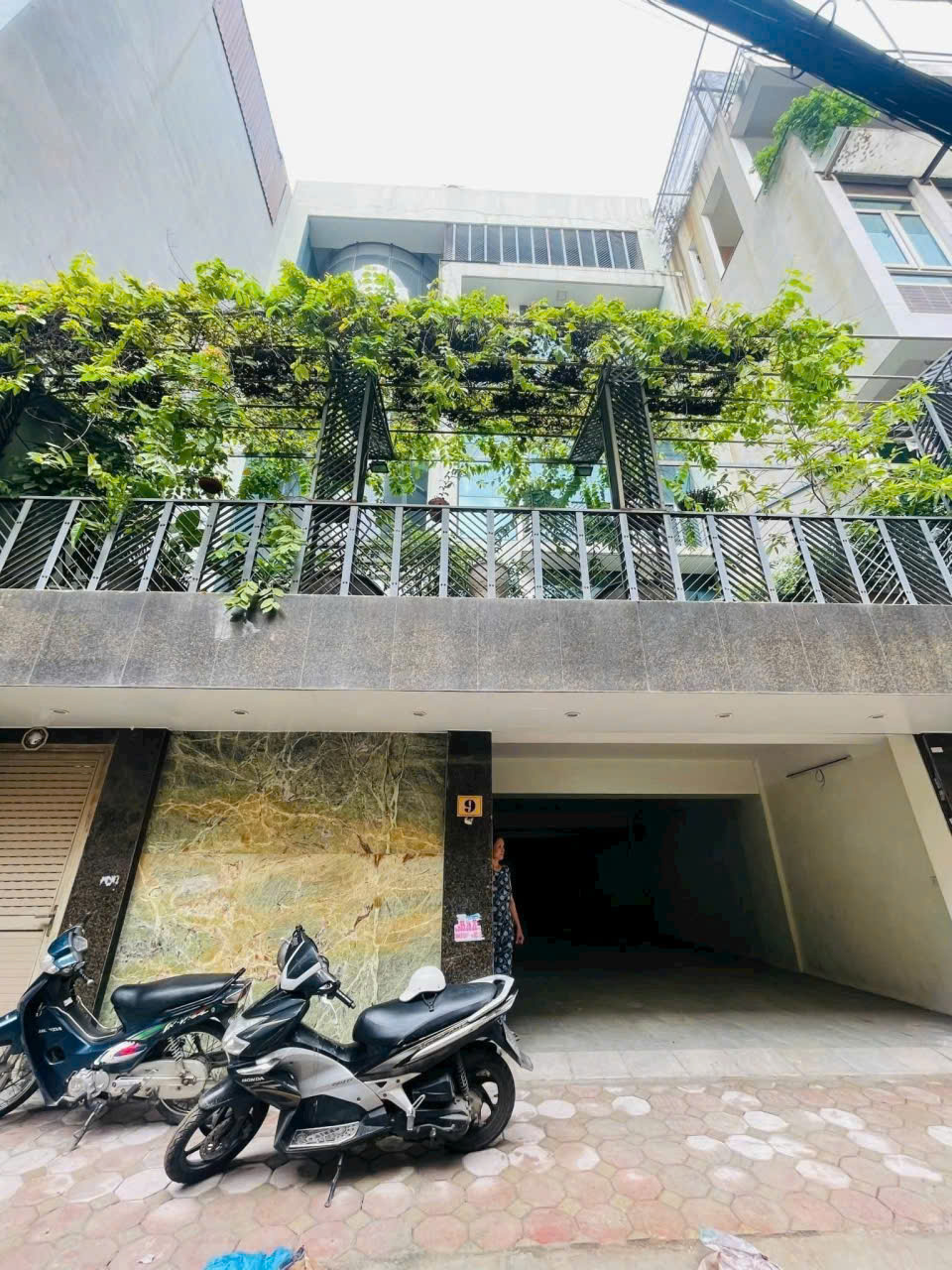 SIÊU PHẨM CẦU GIẤY PHỐ HOA BẰNG KINH DOANH KHÁCH SẠN, EPATMEN,BNB SIÊU ĐỈNH. PHÂN LÔ CHIA CĂN ĐỈNH CHÓP. THÔNG SÀN