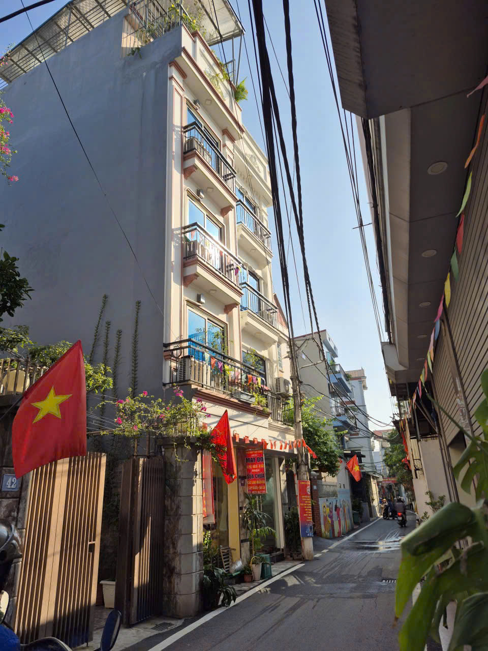 BÁN HOẶC CHO THUÊ NHÀ 5 TẦNG HOÀI ĐỨC – HÀ NỘI