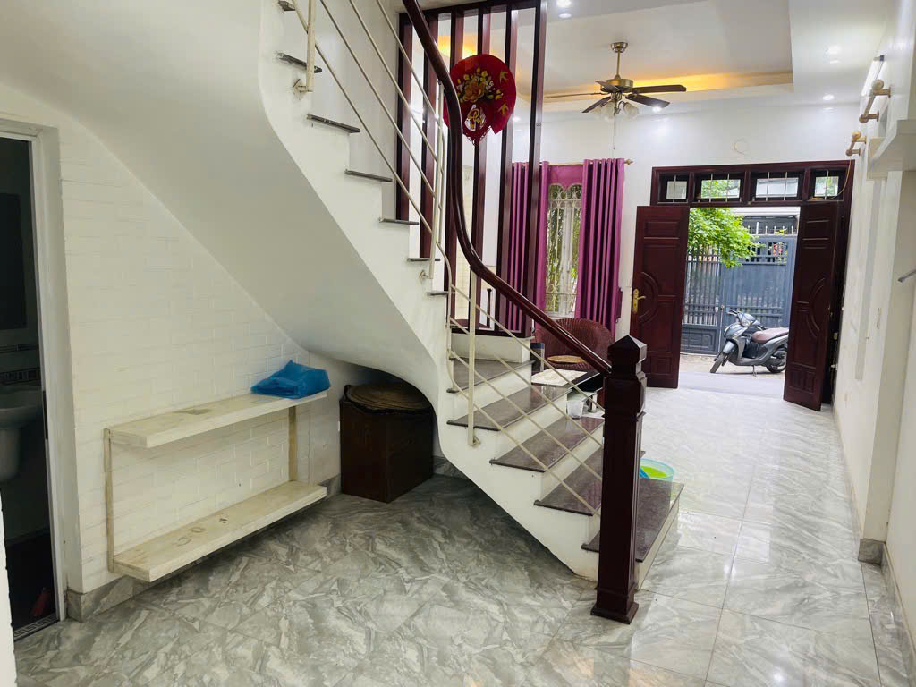 Bán nhà Phạm Tuấn Tài 59m2, 4T, MT 4.4m, ngõ ôto, sổ đỏ vuông, 15.8 tỷ