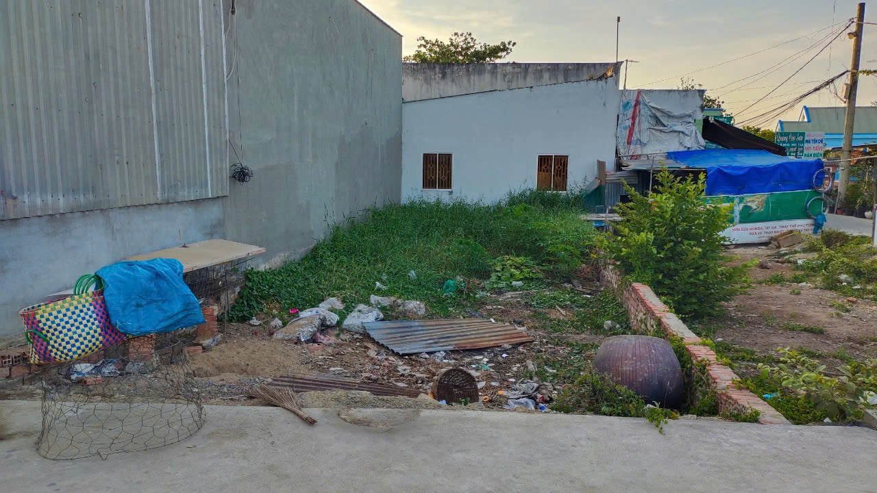 CẦN BÁN LÔ ĐẤT 109,4M2, THỔ CƯ 100%, HẺM XE 16 CHỖ, GIÁ TỐT ĐOÀN NGUYÊN TUẤN, XÃ HƯNG LONG, BÌNH CHÁNH, HCM