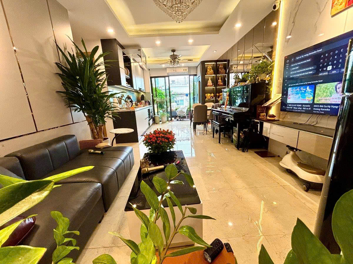 Cần Bán NHÀ MẶT PHỐ ĐÔNG CÁC 100M2 5 TẦNG GIÁ 36 TỶ