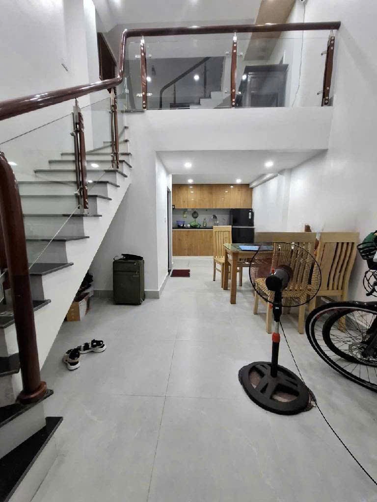 NHÀ ĐẸP - GIÁ TỐT - Cần Bán 3 Căn Nhà Vị Trí Đẹp Tại Hà Nội